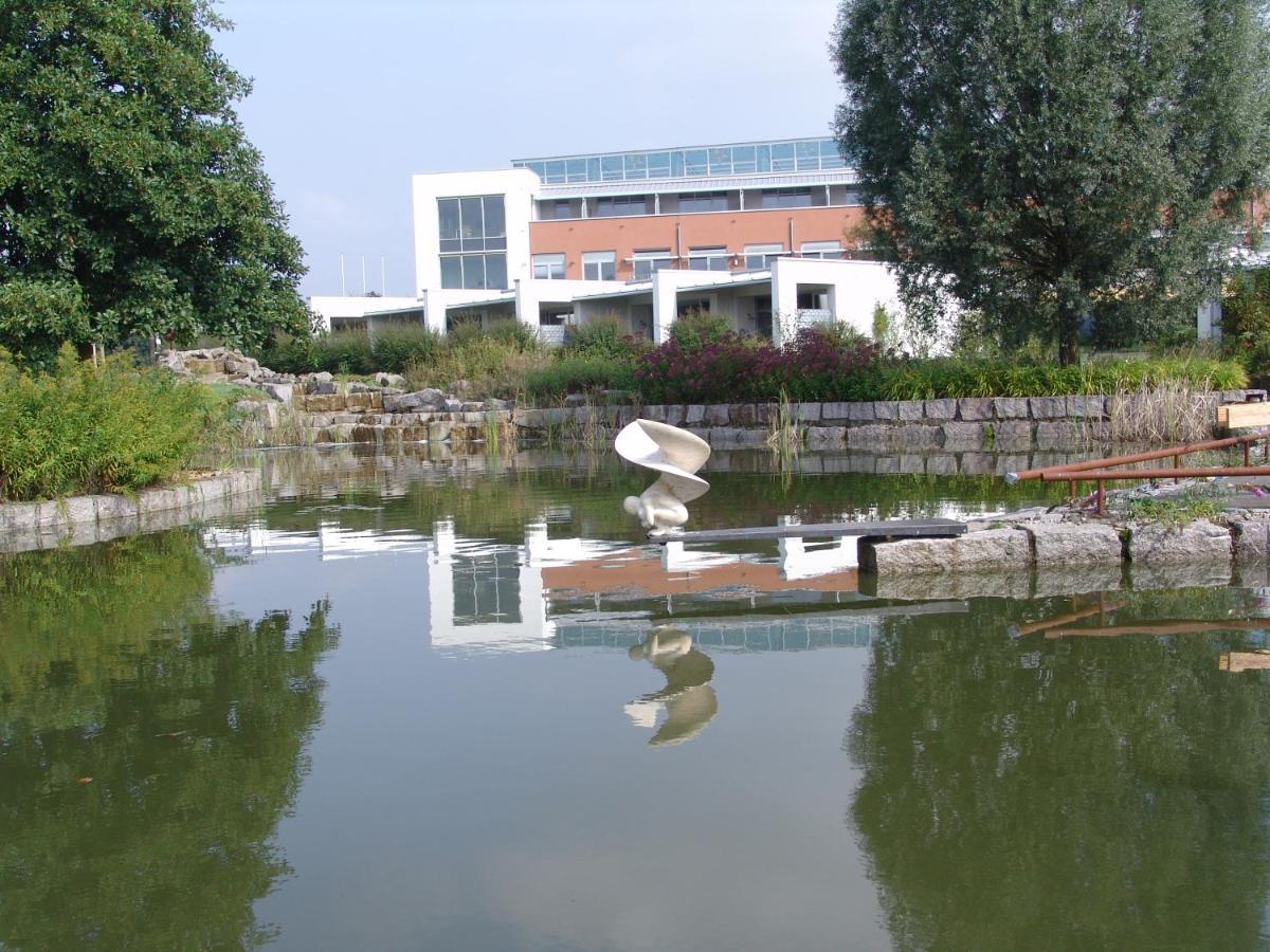 Seminarhotel In Der Manfred-Sauer-Stiftung Lobbach Екстер'єр фото