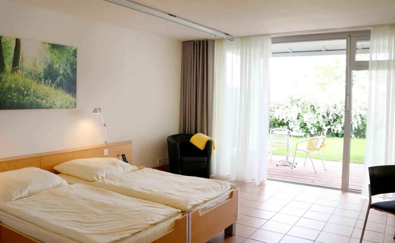 Seminarhotel In Der Manfred-Sauer-Stiftung Lobbach Екстер'єр фото