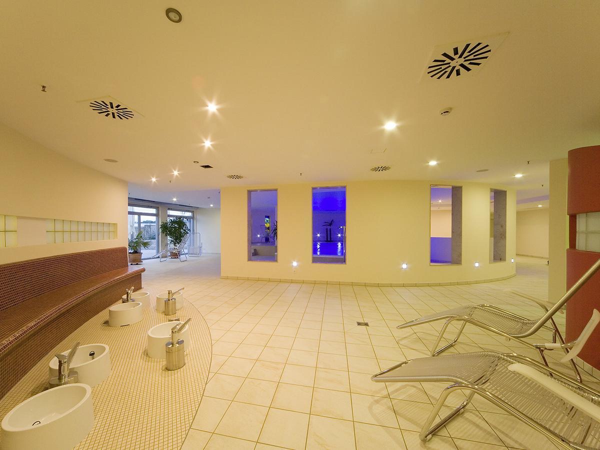 Seminarhotel In Der Manfred-Sauer-Stiftung Lobbach Екстер'єр фото